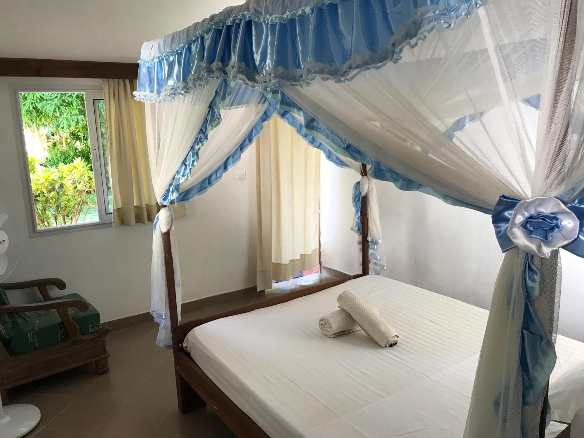 Hotel Le Lagon Foulpointe Екстериор снимка